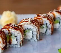 Ролл Филадельфия с угрем