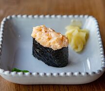 Гункан с креветкой