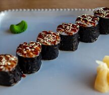 Ролл Маки с угрем