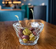 Оливки и маслины