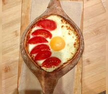 Аджарски с помидором