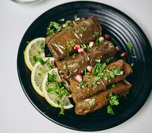 Долма свинина-говядина и мацони с кинзой