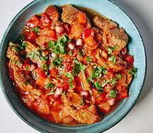 Чашушули с говядины с лепешкой