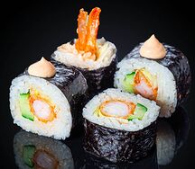 Ролл с креветкой темпура