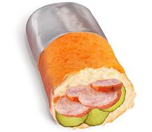 Ролл с охотничьими колбасками