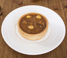 Тарталетка с орехом и карамелью