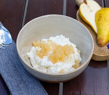 Каша рисовая молочная с грушей