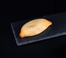 Постный пирожок с капустой