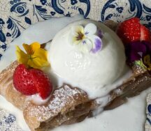 Штрудель с грушей, яблоками и корицей