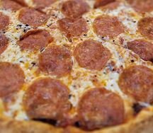 Пицца пепперони