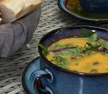 Тыквенный крем-суп с тигровыми креветками