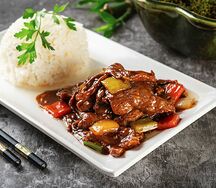 Говядина в устричном соусе и рис