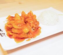 Рыба в кисло-сладком соусе и рис