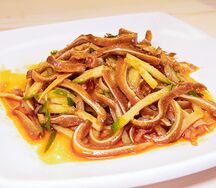 Салат из свиных ушек