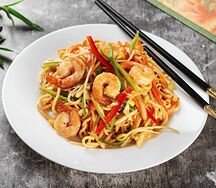 Вок с креветками