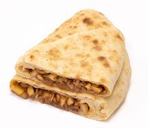 Пирог с яблоками и орехами