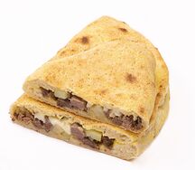 Пирог с мясом и картофелем