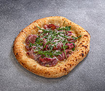 Пицца пастрами