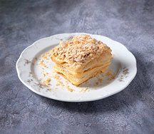 Домашний наполеон с ревенем