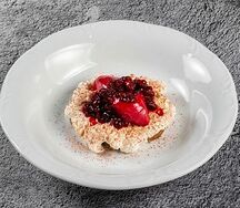 Сибирский десерт с кедровыми орешками и мёдом