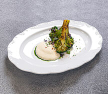 Брокколи на гриле со специями и сливочным хреном