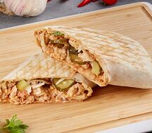 Шаурма с маринованным огурчиком