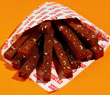 Гренки чесночные с соусом