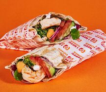 Донер с креветками в лаваше