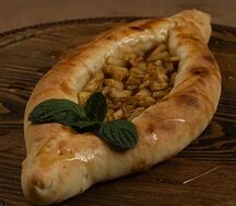 Лодочка с яблоком и корицей
