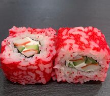 Ролл Калифорния с крабом 