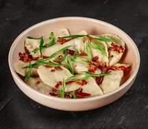 Вареники с картофелем и шкварками