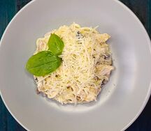 Паста с индейкой и вешенками