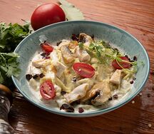 Паста с курицей и грибами 