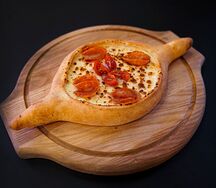 Хачапури по-аджарски с пепперони