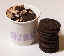 Шоколадный пудинг с солёным брауни