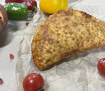 Чебурек с ветчиной и сыром