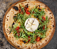 Пицца со страчателлой