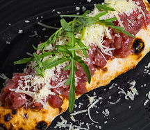 Тар-тар из говядины с чиабаттой