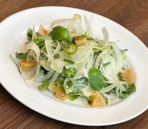 Салат с фенхелем и зеленым чили 