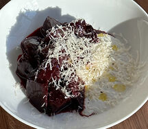 Запеченная свекла, козий сыр