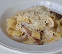 Паппарделле карбонара с пекорино романо