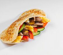 Булочка со свининой маленькая