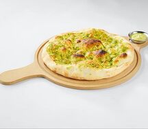 Фокачча с пармезаном и песто