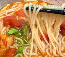 56 Рисовая лапша с томатами