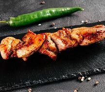 Шашлык из филе бедра курицы