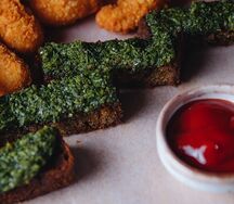 Гренки чесночные