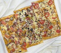 Пицца Maxi Три Вкуса Фирменная