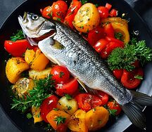 Сибас с овощами