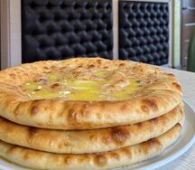 Пирог с курицей и сыром маленький