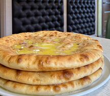 Осетинский пирог с картофелем и сыром маленький